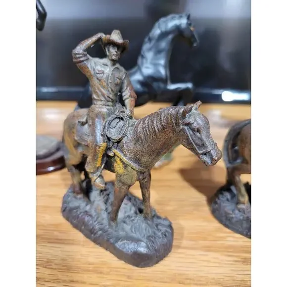 Southwest Theme Small resin Figures, horses, Cowboy 6 - Picture 2 of 16